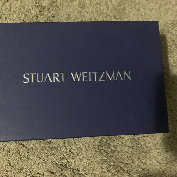 Stuart Weitzman closed toed rose heels - Picture 3 of 5